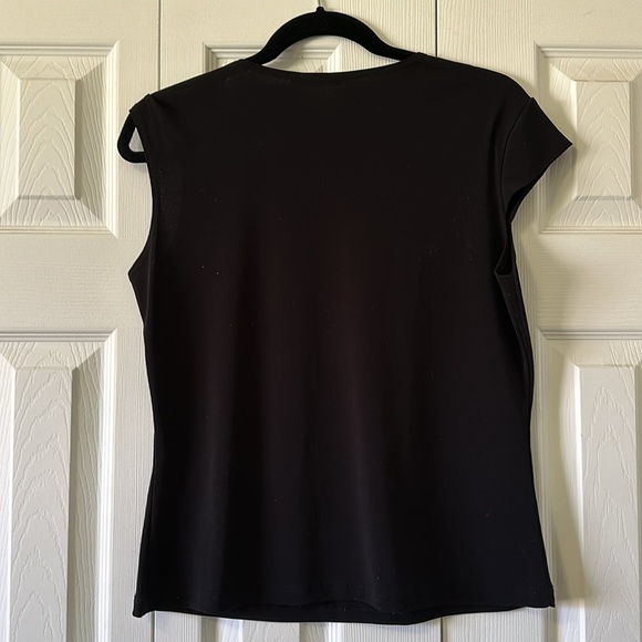 Solid black asymmetric blouse - Picture 6 of 6